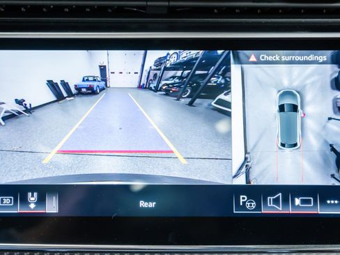 Used 2025 Audi RS Q8 performance image 37