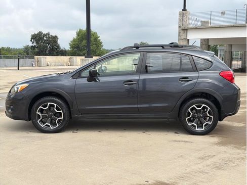 Used 2015 Subaru Crosstrek 2.0i Premium w/ Moonroof Package AWD/4WD image 4