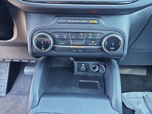 Used 2025 Ford Escape ST-Line AWD/4WD image 19