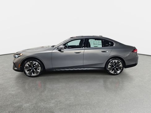 New 2026 BMW 530i w/ Premium Package image 8