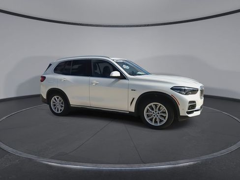 Used 2023 BMW X5 xDrive45e w/ Parking Assistance Package image 2
