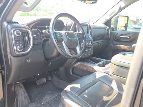 Used 2020 GMC Sierra 2500 Denali w/ Denali Ultimate Package AWD/4WD image 11