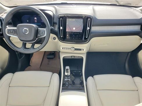 New 2026 Volvo XC40 B5 Ultra w/ Protection Package Premier image 28