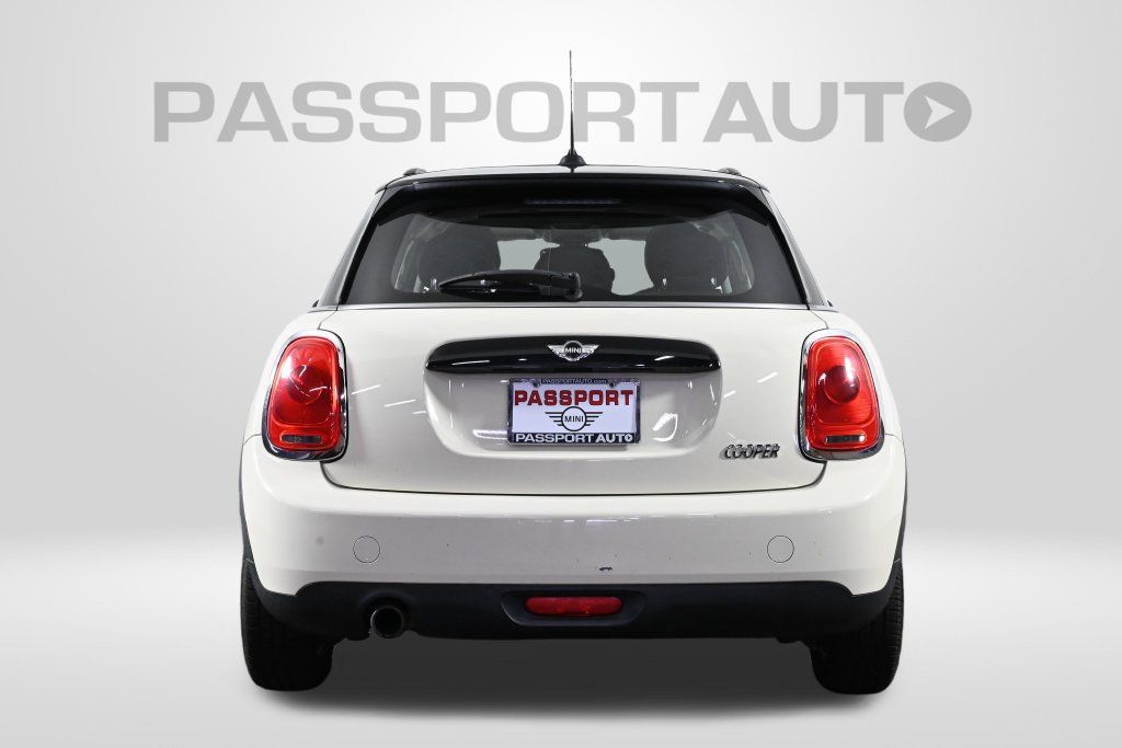 Used 2017 MINI Cooper 4-Door Hardtop FWD image 6
