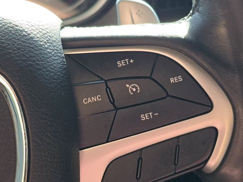 Used 2017 Dodge Challenger R/T Scat Pack w/ Leather Interior Group image 11