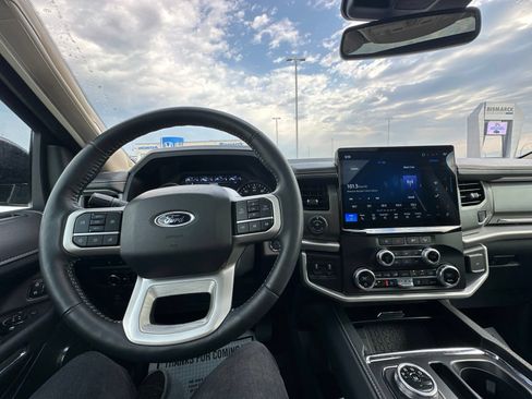 Used 2024 Ford Expedition Max XLT AWD/4WD image 52