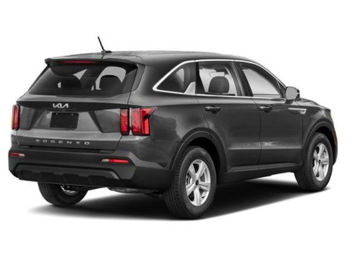 Used 2022 Kia Sorento LX FWD image 2