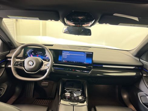 Used 2026 BMW 530i image 17