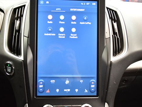 Used 2024 Ford Edge SEL image 32