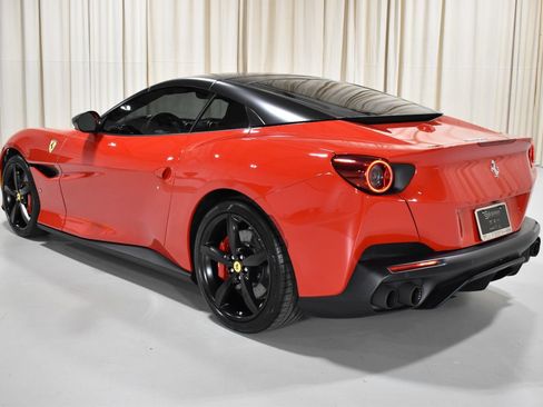 Used 2020 Ferrari Portofino RWD image 3