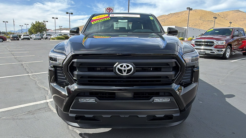 Certified 2025 Toyota Tacoma SR5 AWD/4WD image 8