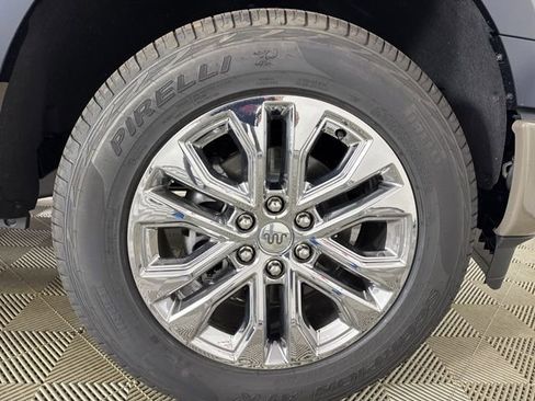 New 2025 Ford F150 King Ranch w/ FX4 Off-Road Package image 30