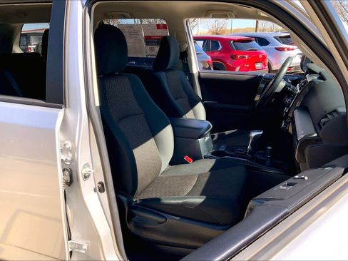 Used 2024 Toyota 4Runner TRD Off-Road image 9