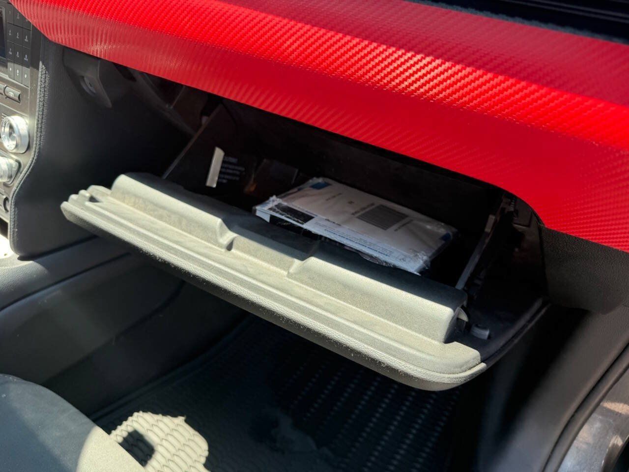 Used 2018 Ford Mustang Coupe RWD image 17