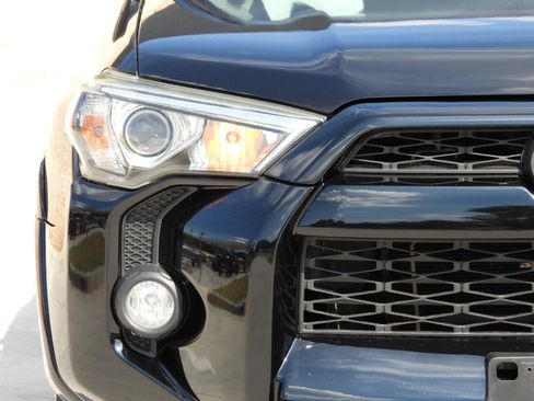 Used 2016 Toyota 4Runner 2WD SR5 image 36