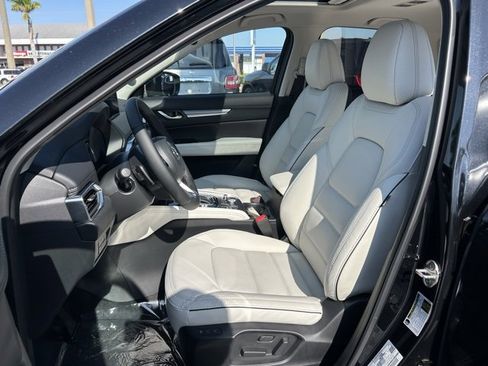 New 2025 MAZDA CX-5 AWD 2.5 S w/ Premium Plus Pkg image 9