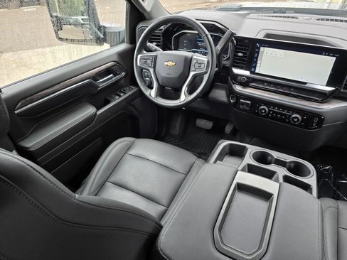 Used 2024 Chevrolet Silverado 2500 LTZ image 45