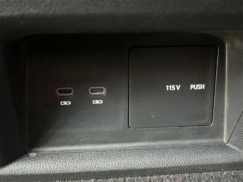 Used 2022 Volkswagen Atlas Cross Sport SEL R-Line image 20