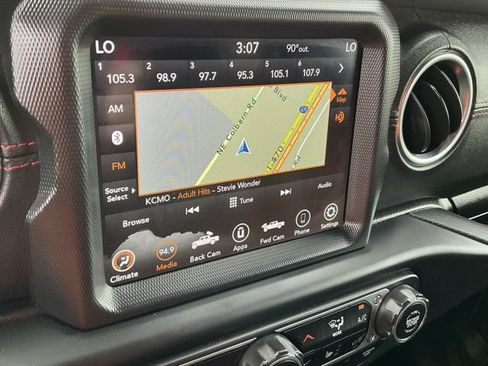 Used 2020 Jeep Gladiator Rubicon AWD/4WD image 29