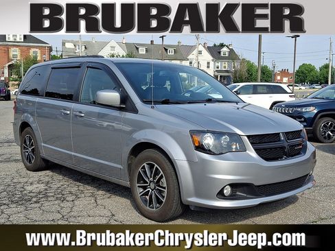 Used 2018 Dodge Grand Caravan SXT w/ Driver Convenience Group FWD image 1
