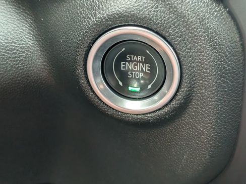 Used 2021 Chevrolet Silverado 2500 LT w/ Convenience Package AWD/4WD image 16