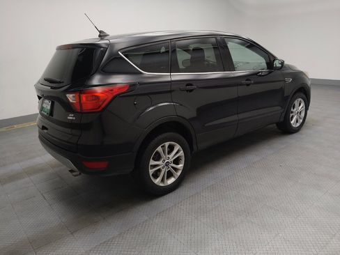 Used 2019 Ford Escape SE image 10