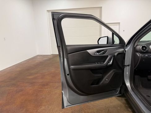 Used 2024 Chevrolet Blazer LT w/ Convenience Package FWD image 55