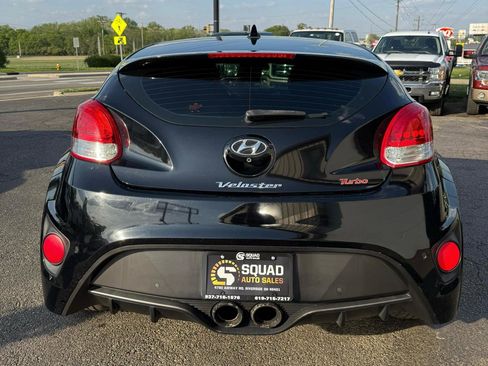 Used 2014 Hyundai Veloster Turbo w/ Turbo Technology Package 04 FWD image 4