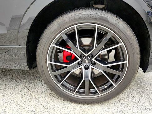 Used 2023 Audi SQ8 Prestige w/ Prestige Package image 9