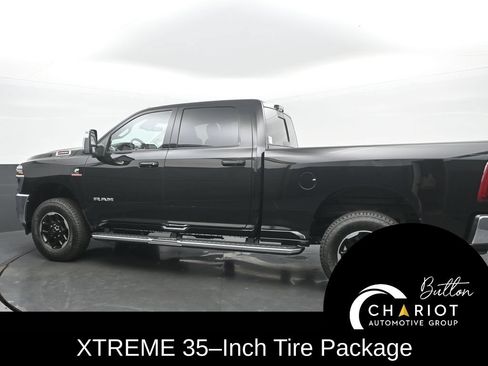 Used 2025 RAM 2500 Laramie AWD/4WD image 3