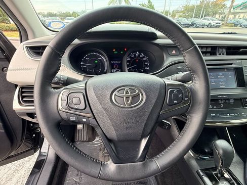Used 2015 Toyota Avalon XLE Touring image 31