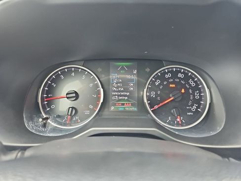 Used 2021 Toyota RAV4 LE FWD image 23