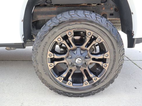 Used 2019 RAM 2500 Limited image 39