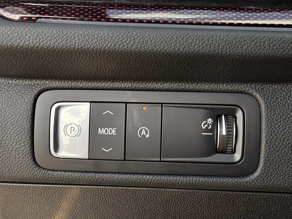 New 2026 Chevrolet Traverse RS w/ LPO, Floor Liner Package FWD image 21
