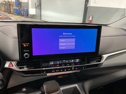 New 2026 Toyota Sienna XLE FWD image 22