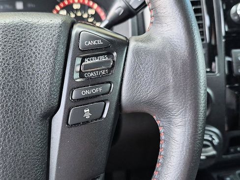 Used 2023 Nissan Titan PRO-4X w/ Pro-4x Convenience Package AWD/4WD image 17