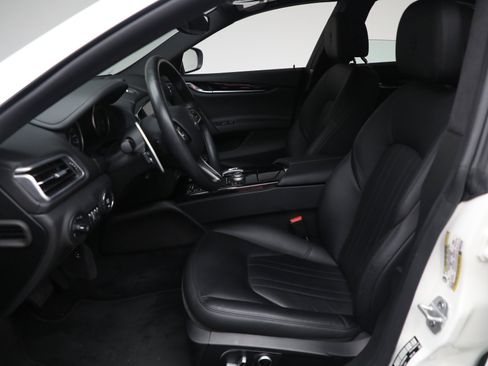 Certified 2022 Maserati Ghibli Modena Q4 image 12