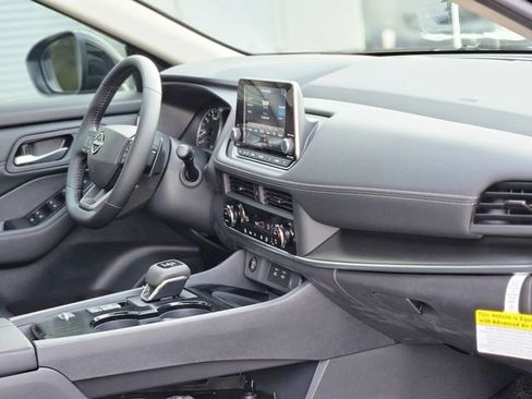 New 2026 Nissan Rogue SV image 13