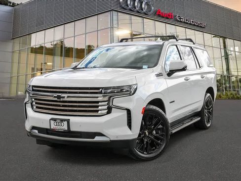 Used 2021 Chevrolet Tahoe High Country RWD image 1
