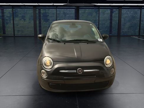 Used 2017 FIAT 500 Pop image 3