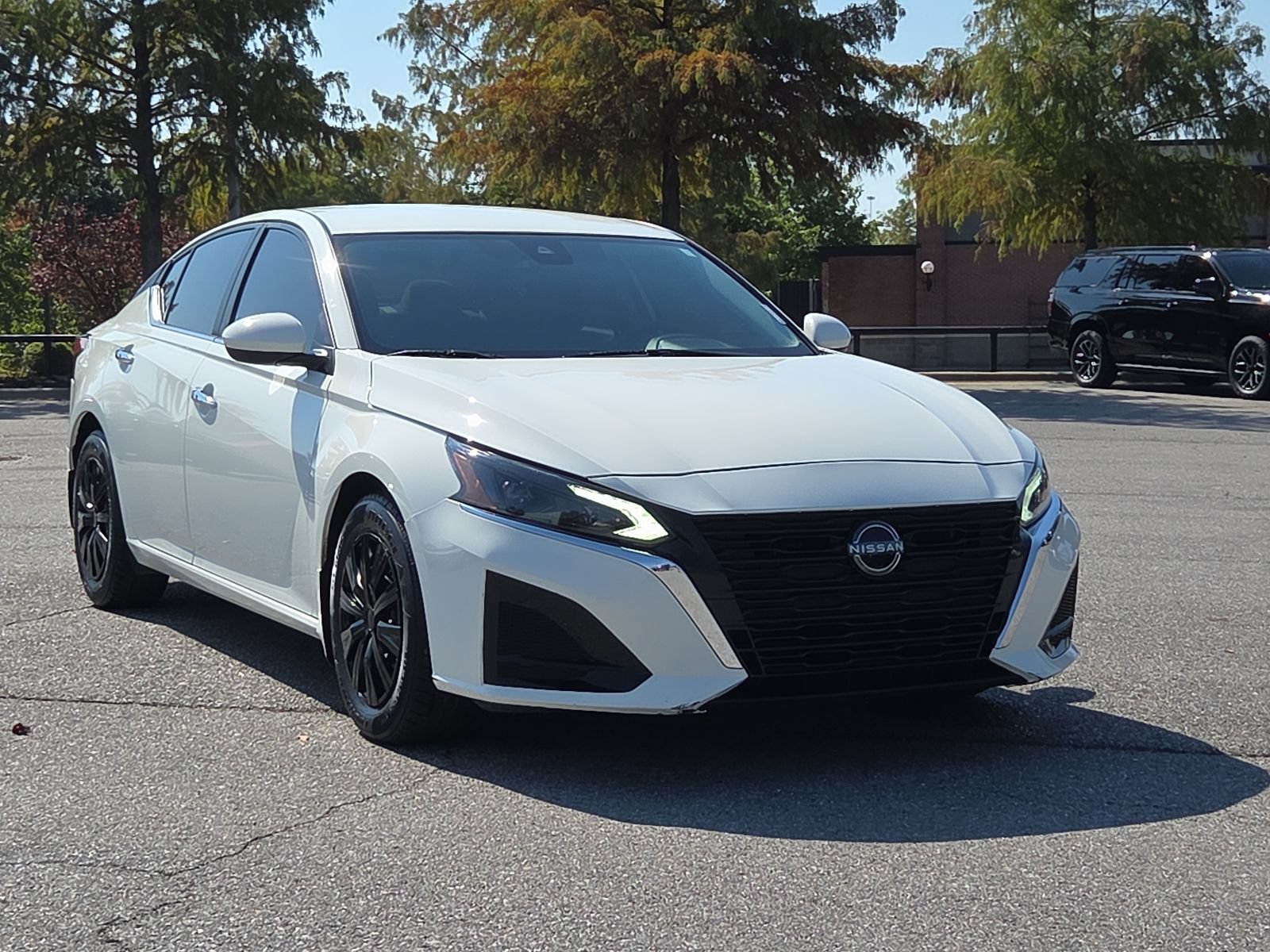 Used 2023 Nissan Altima 2.5 S FWD image 1