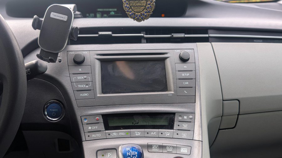 Used 2013 Toyota Prius Two FWD image 10