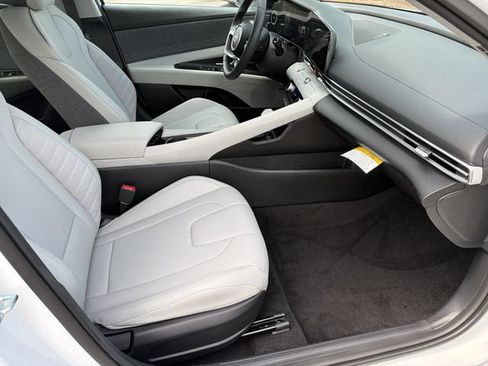 New 2026 Hyundai Elantra Limited FWD image 16