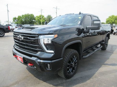 Certified 2025 Chevrolet Silverado 2500 LT w/ Trail Boss Package AWD/4WD image 13