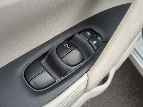 Used 2019 Nissan Rogue Sport SL w/ Premium Package AWD/4WD image 12