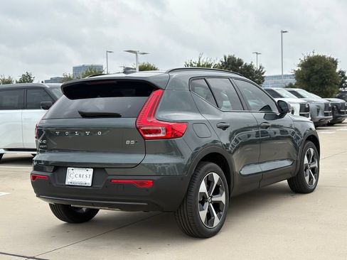 New 2026 Volvo XC40 B5 Plus w/ Protection Package Premier AWD/4WD image 5