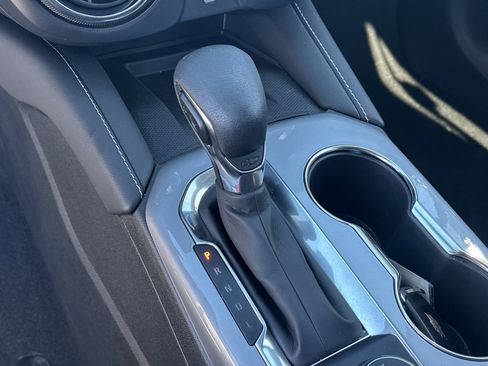 Used 2024 Chevrolet Blazer LT w/ Convenience Package image 32