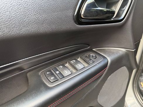 Used 2025 Dodge Durango GT RWD image 19