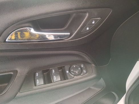 Used 2022 Chevrolet Equinox RS FWD image 14
