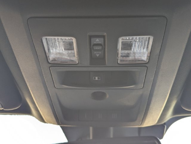 Used 2017 RAM 1500 Limited AWD/4WD image 23